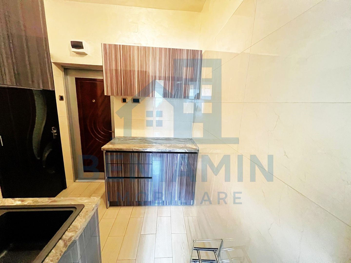 Garsoniera-Etaj2-Triaj-Mobilata-Utilata-Parcare-Gaze-Disponibila Acum - Poză 5