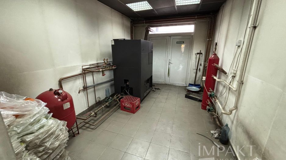 De închiriat service auto cu zona de birouri/sala asteptare - Poză 7