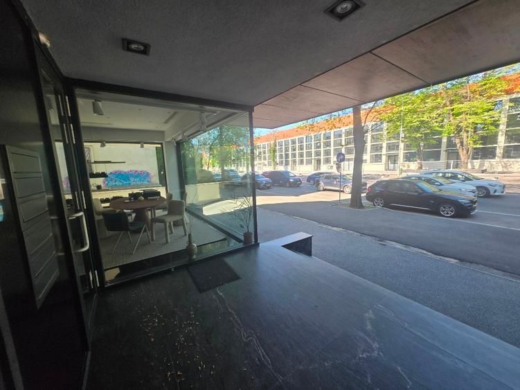 Showroom/Spatiu Comercial Spectaculos vis a vis One Eliade Floreasca - Poză 3