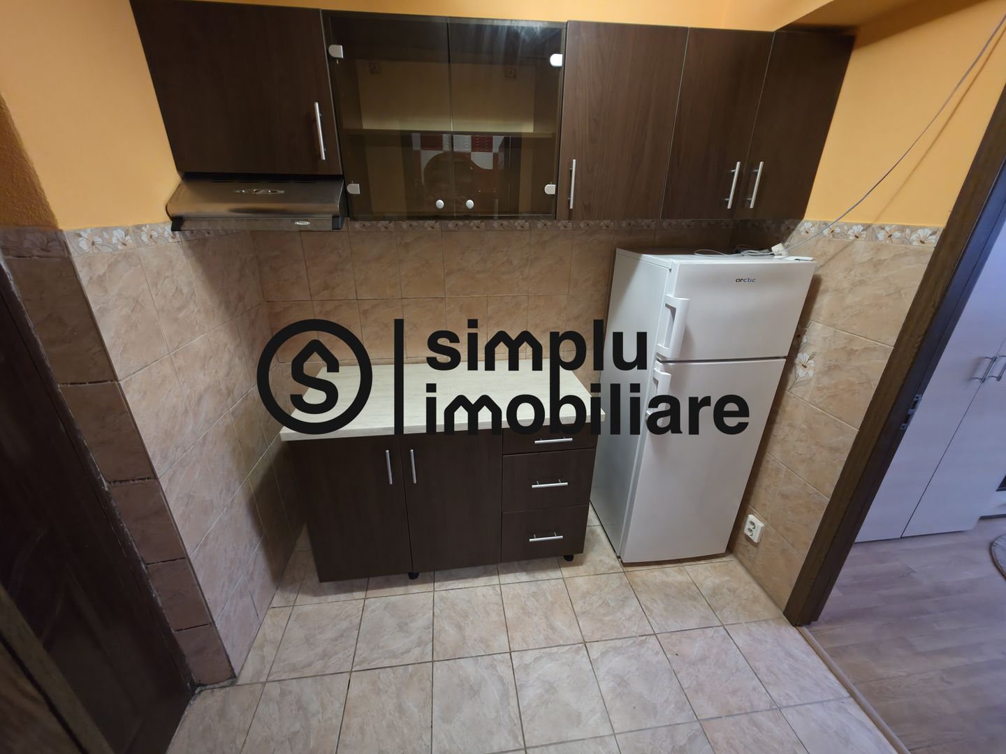 Camera de camin cu hol si baie proprie - etaj 4 - Poză 6