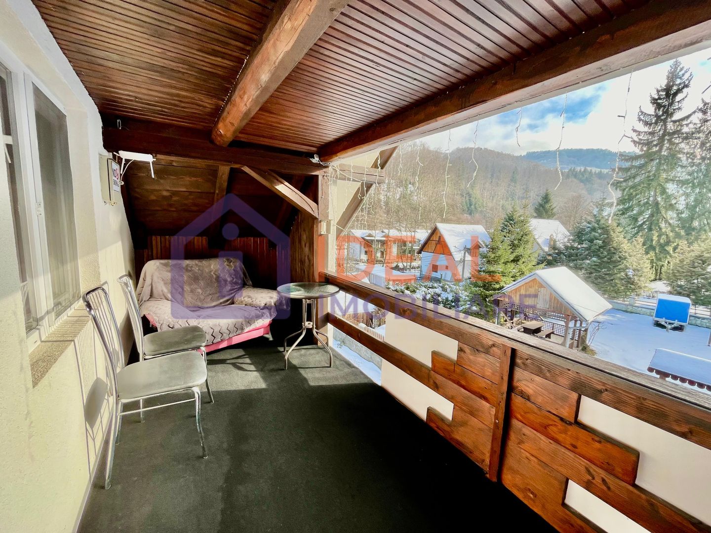 Pensiune de vânzare în Cârțișoara – investiție turistică la poalele munților - Poză 17