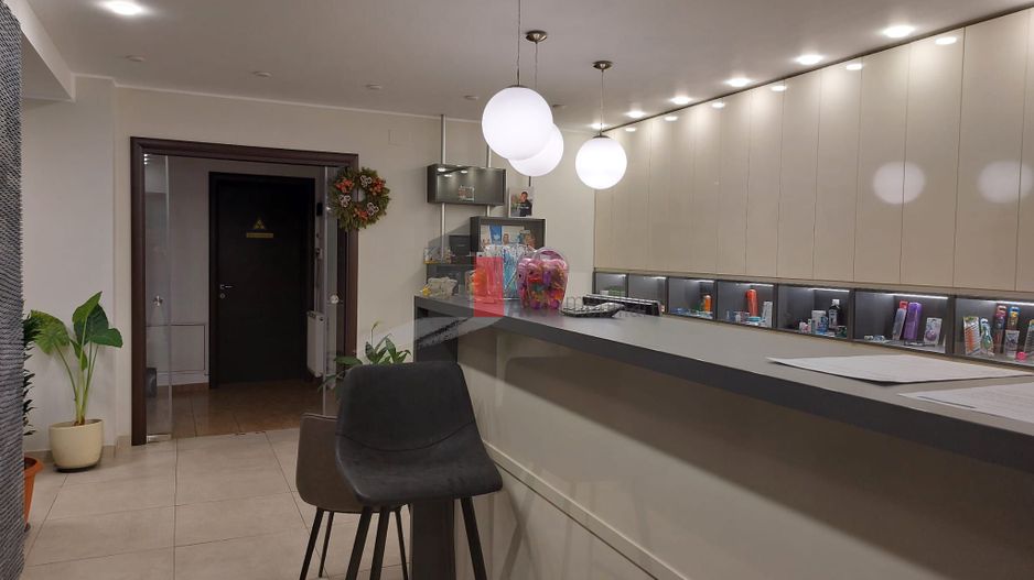 Casa "BEGIRA", Mosilor-Foisorul de Foc, curte individuala, birou/comercial - Poză 1