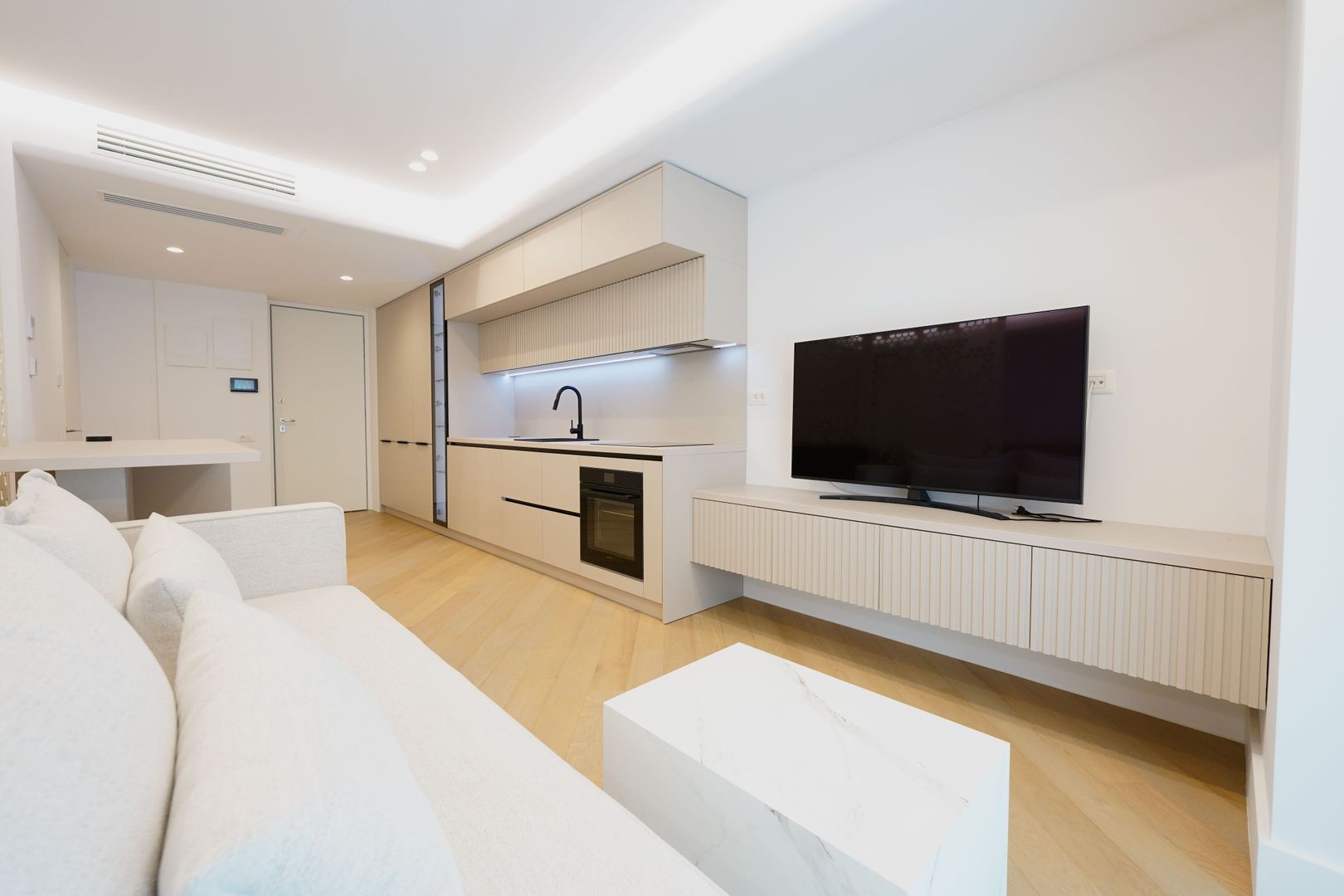 Studio dublu + Parcare in subteran, Cortina 126, Pipera - Poză 1
