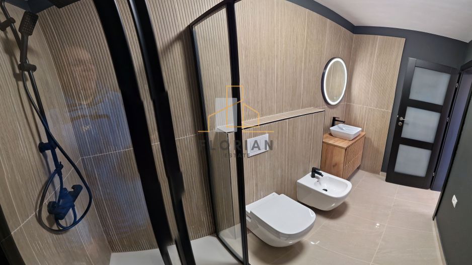 Duplex spatios si luminos in centrul Sacalazului - Poză 6