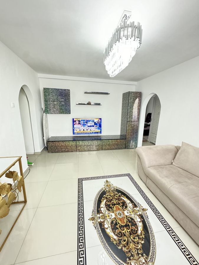 Inchiriere apartament 3 camere - Bulevardul 1 decembrie 1918 - Poză 1