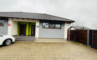 BG132-Apartament 2 camere,curte privata,terasa-Giroc - Poză 1