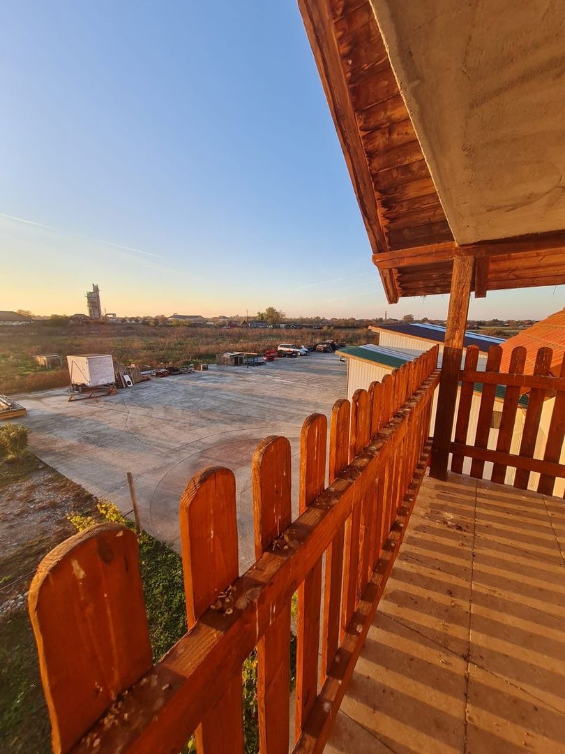 Casa cu teren de 14340 mp în Jebel/Pretabila pentru afacere - Poză 41