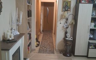 Apartament 3 camere de vânzare în zona Alexandru cel Bun / Poștă - Poză 1