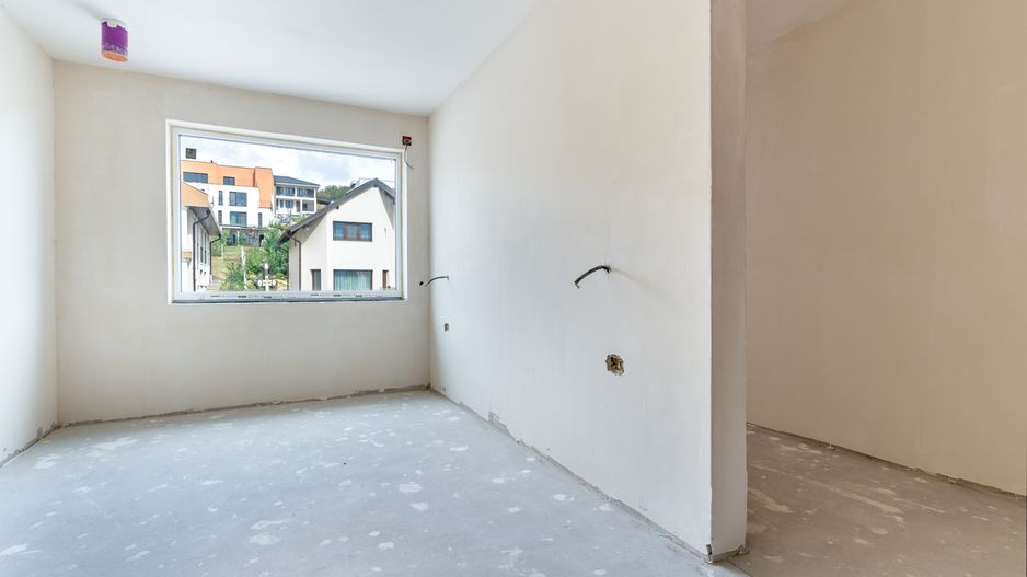 Duplex modern in Voronet, 136 mp utili, garaj si teren 325 mp - Poză 16