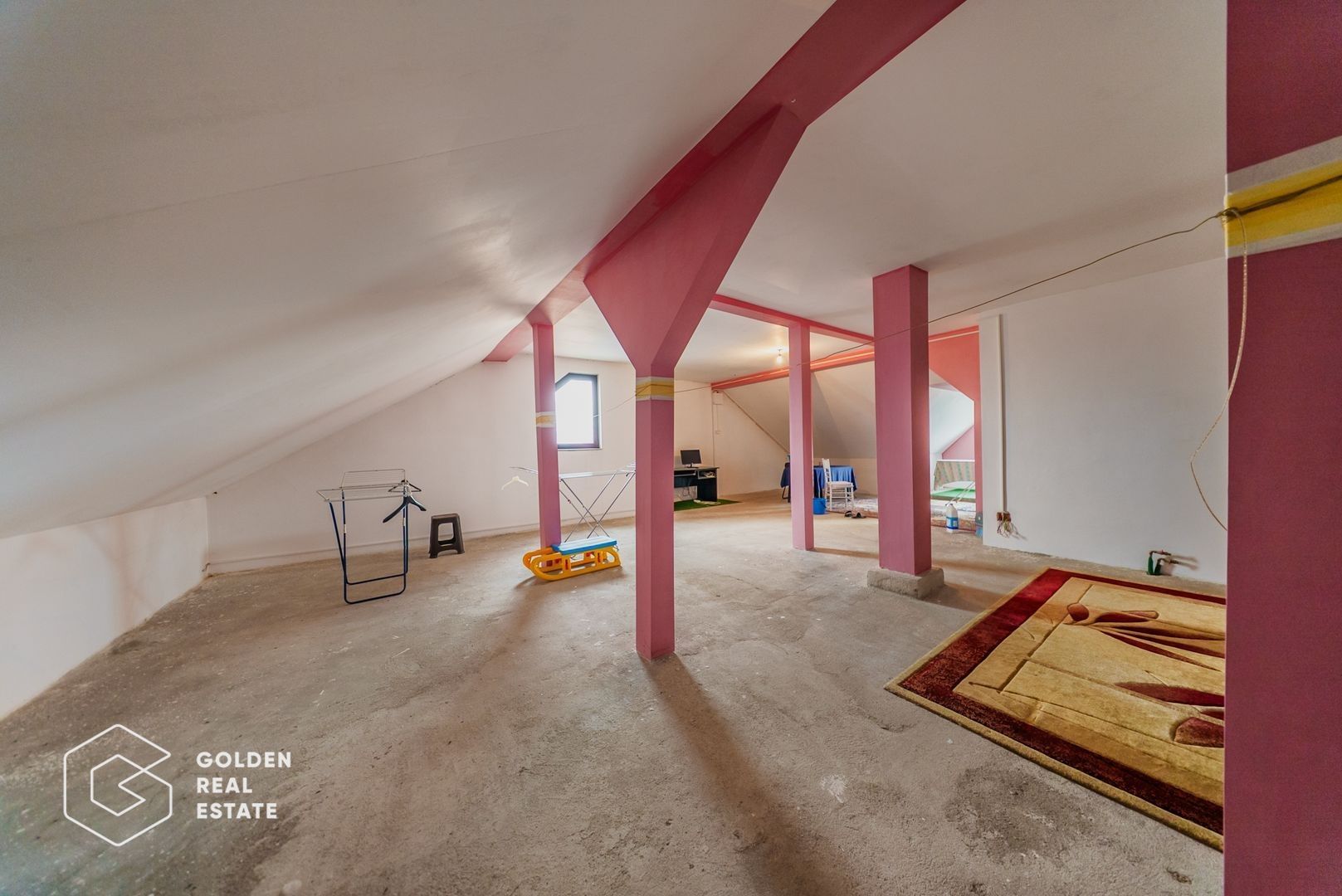 Vila de lux, D+P+E+M, Gradiste, la cheie, 300mp, 6 camere, teren 580mp - Poză 24