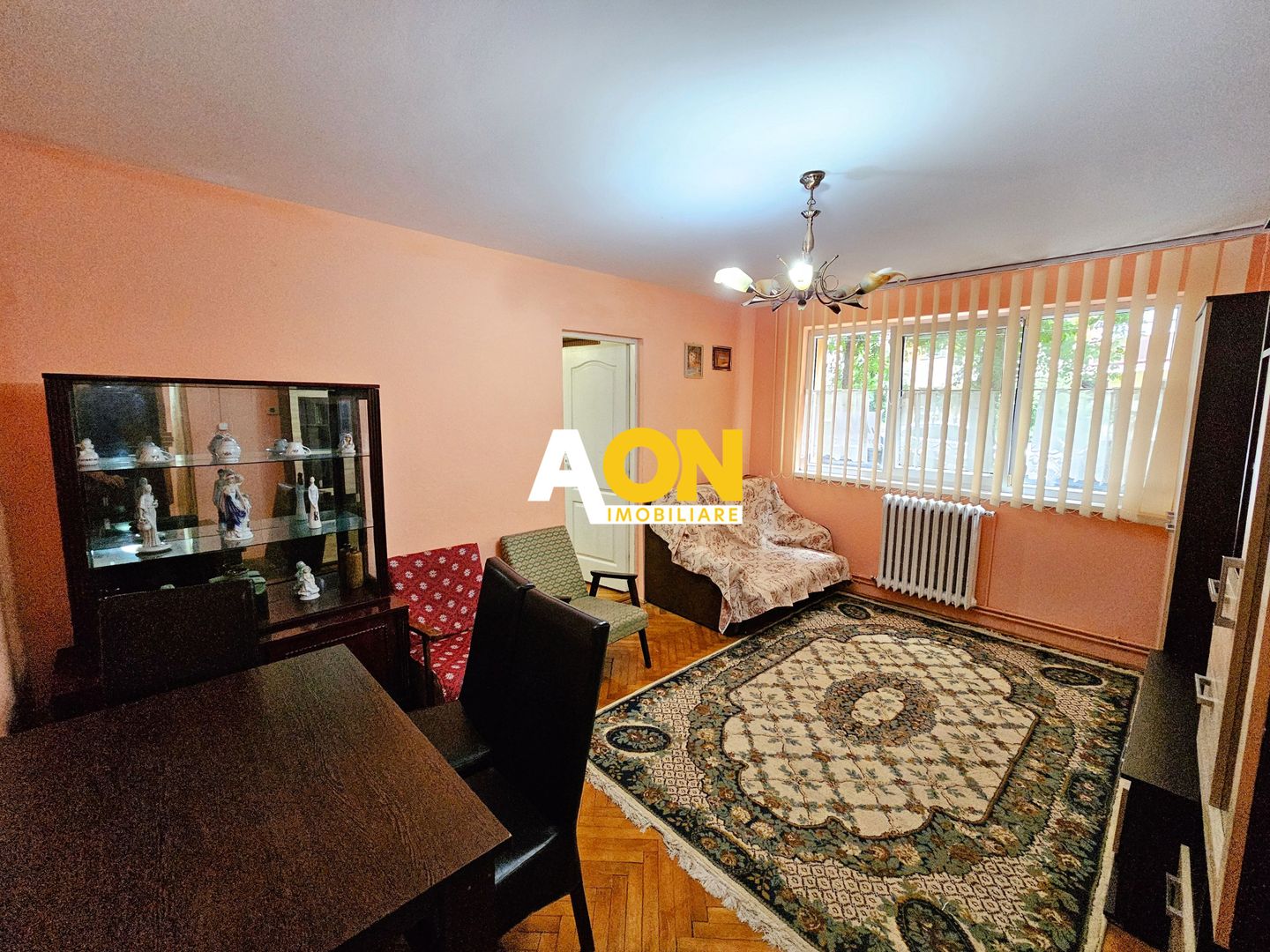 Apartament 2 camere, semidecomandat, parter, ultracentral - Poză 1