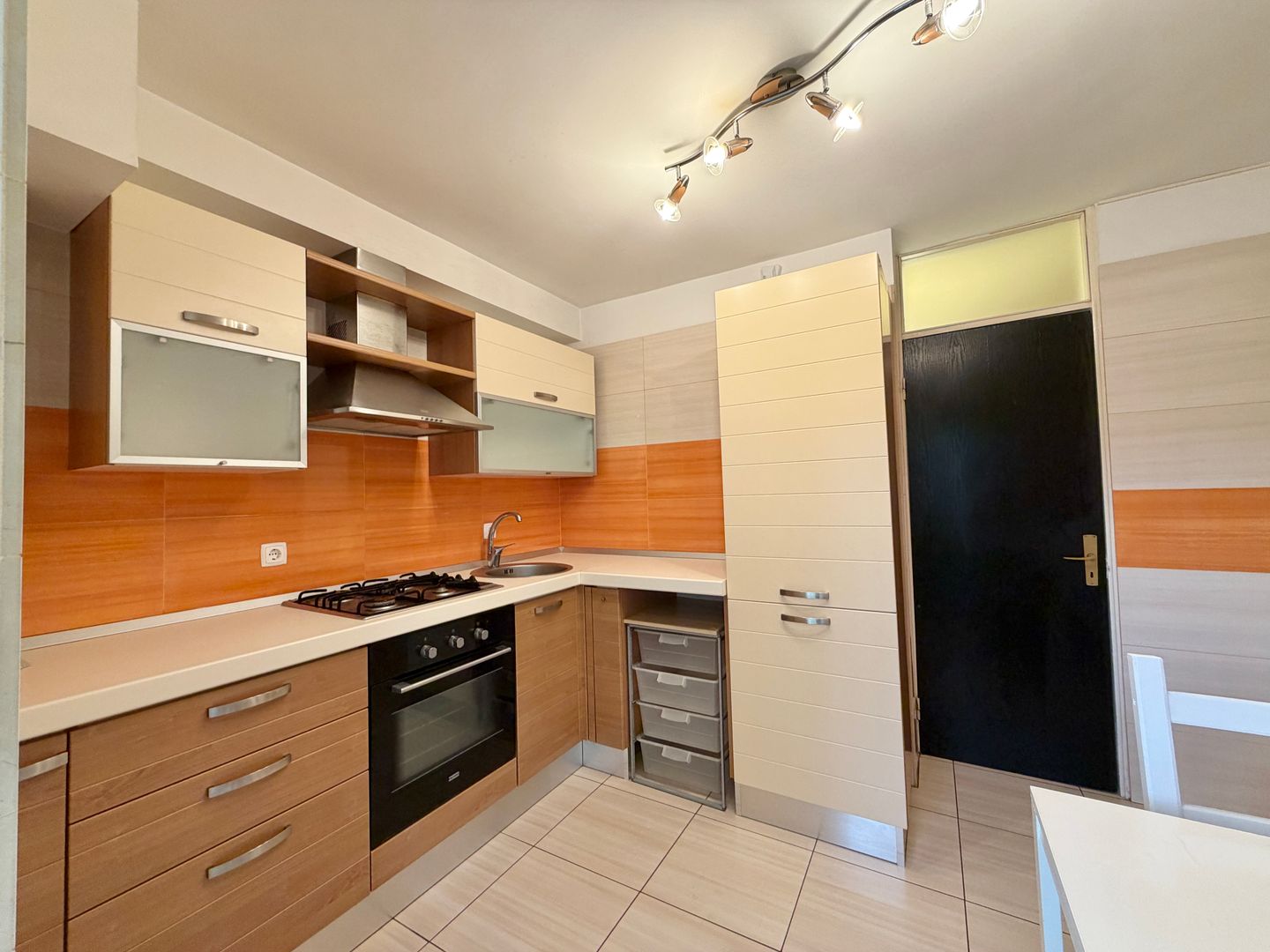 Apartament 3 camere decomandat – zona Teatrului Masca,/Bd. Uverturii - Poză 3