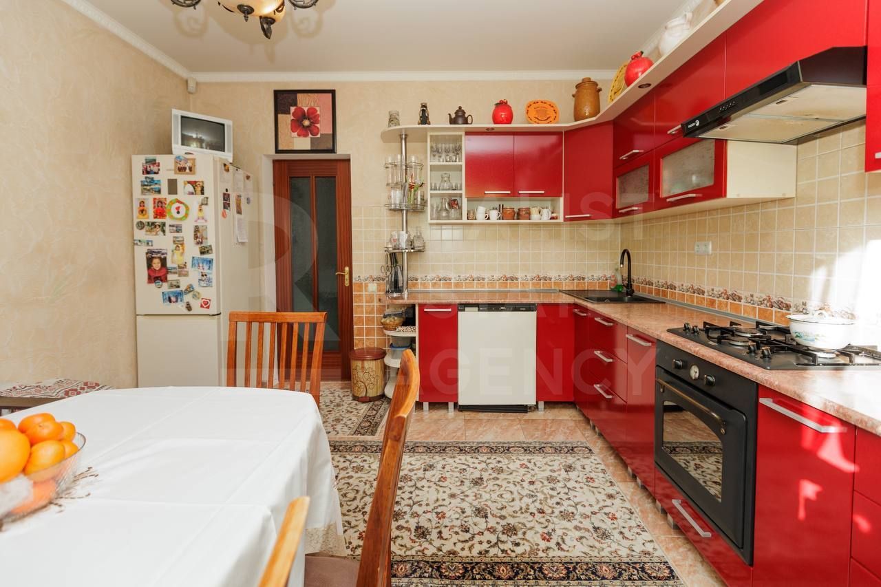 Vânzare, casă 4 camere, str-la Tudor Vladimirescu, Durlești - Poză 12