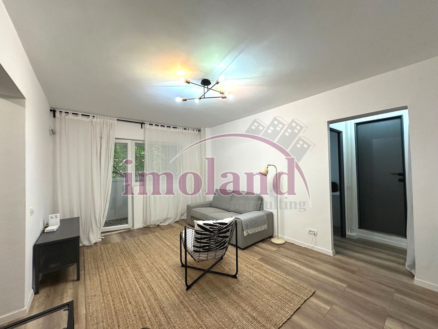 Prima inchiriere - Apartament renovat - 2 camere - etaj 1 - Ultracentral - Poză 14