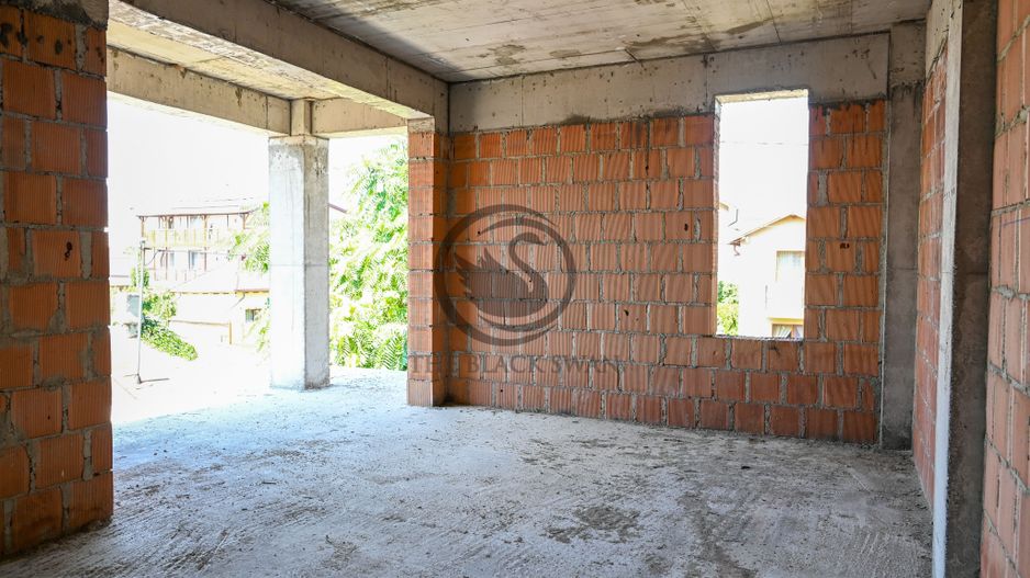 Casa la rosu de vanzare I Moderna I Zona Centrala - Ploiesti - Poză 14
