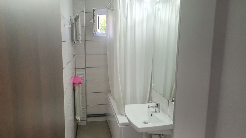 Vanzare apartament 2 camere, renovat, liber, Gavana 2 - Poză 6
