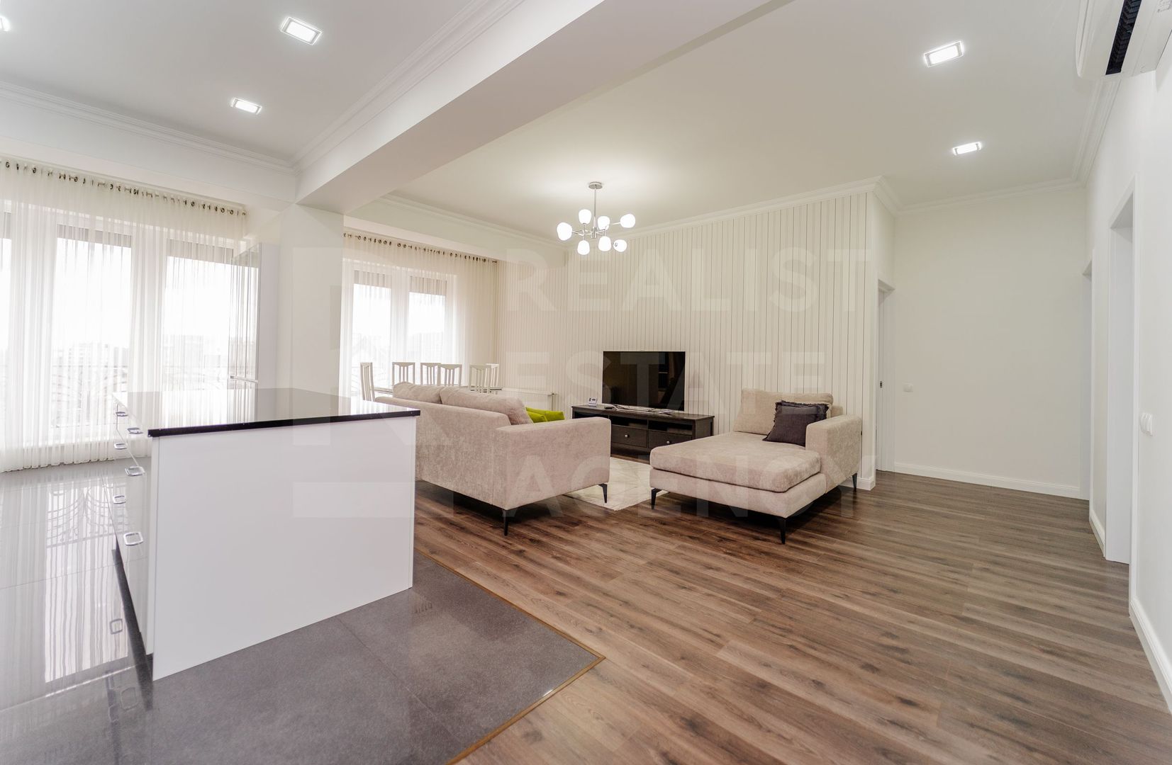 Chirie, apartament, 3 camere, strada Alexandru Bernardazzi, Centru - Poză 2