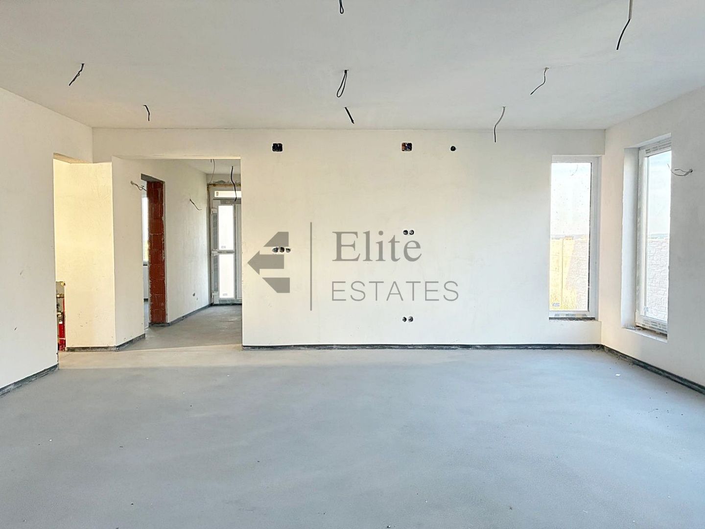 Casa cu 4 camere de vanzare in Cihei - Poză 5