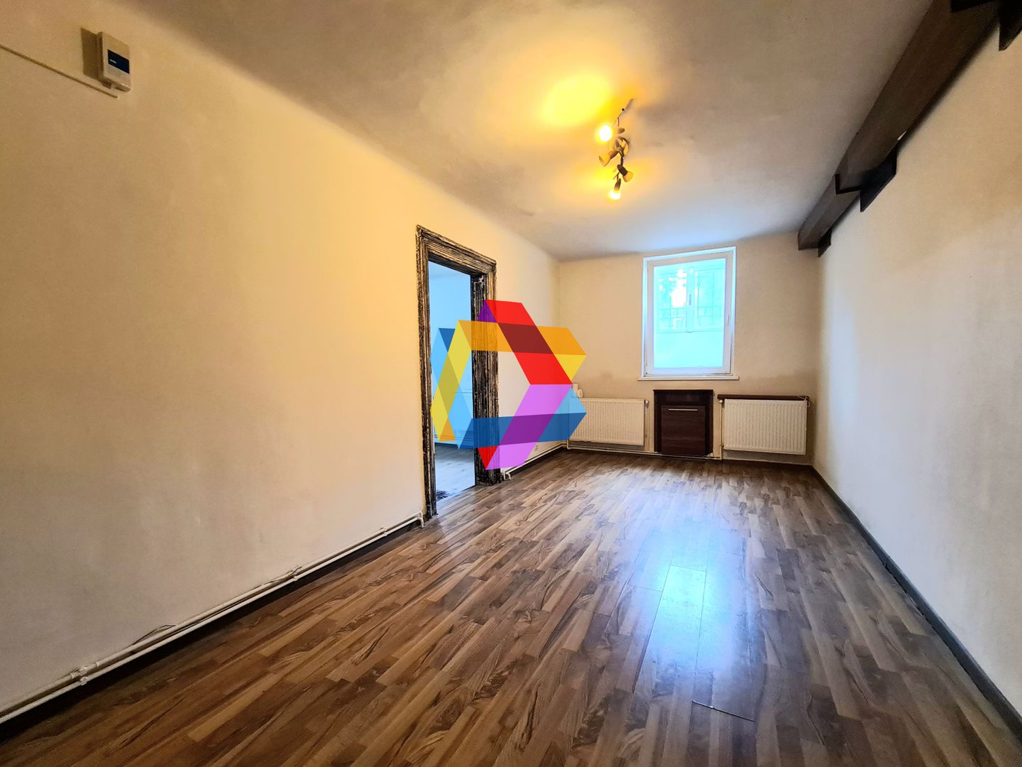 Spatiu birouri de vânzare Brasov - 55 mp  # Plus - Imo. ro - Poză 2