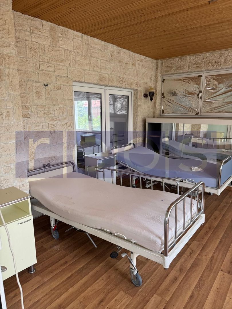 DE VÂNZARE VILĂ | OPORTUNITATE DE INVESTIȚIE | PRETABILĂ CENTRU BĂTRÂNI - Poză 38