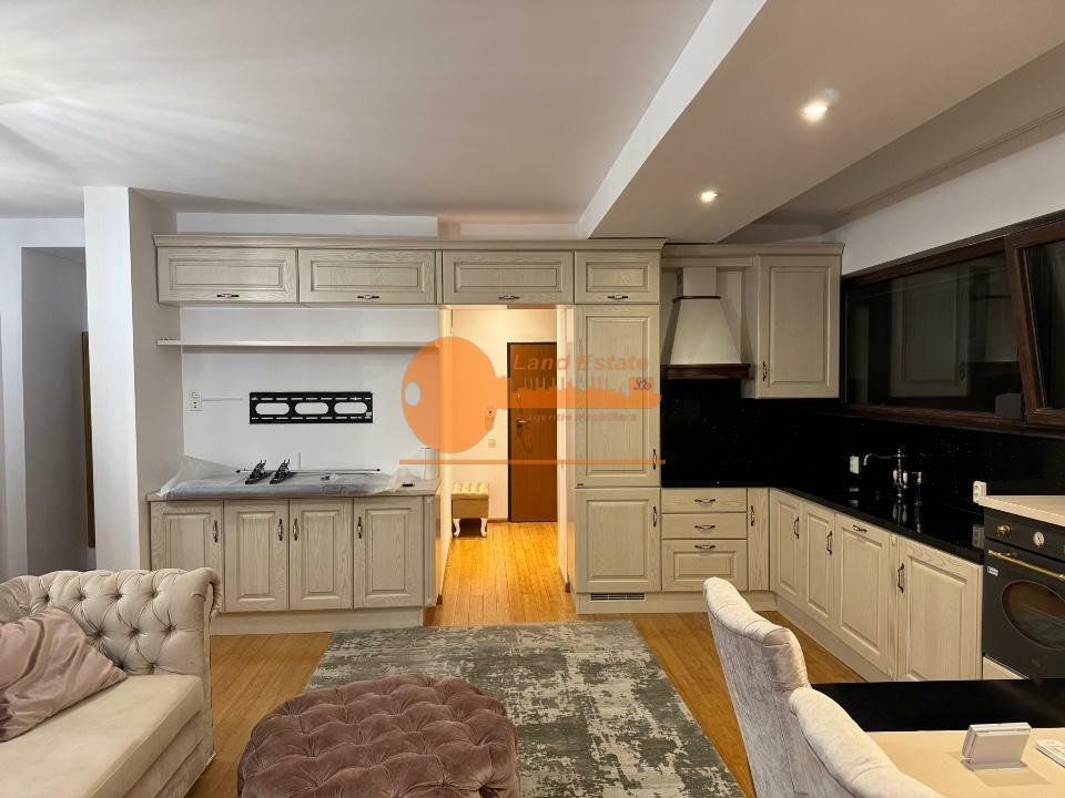 3 camere Arc Triumf-Casin(parcare-box-2009) - Poză 3