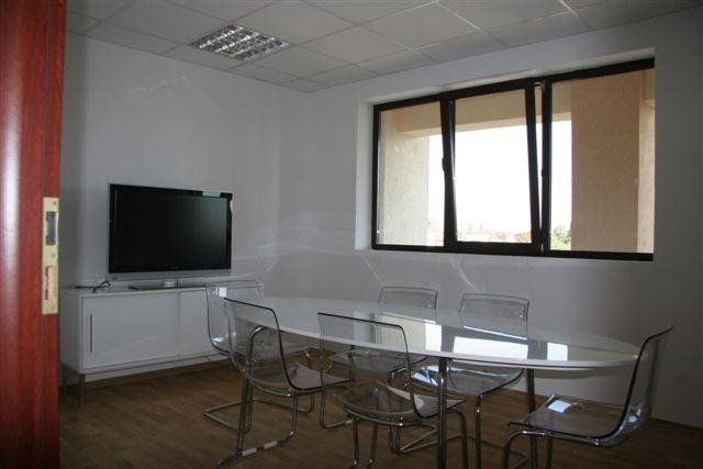 Vanzare cladire birouri - Poză 5