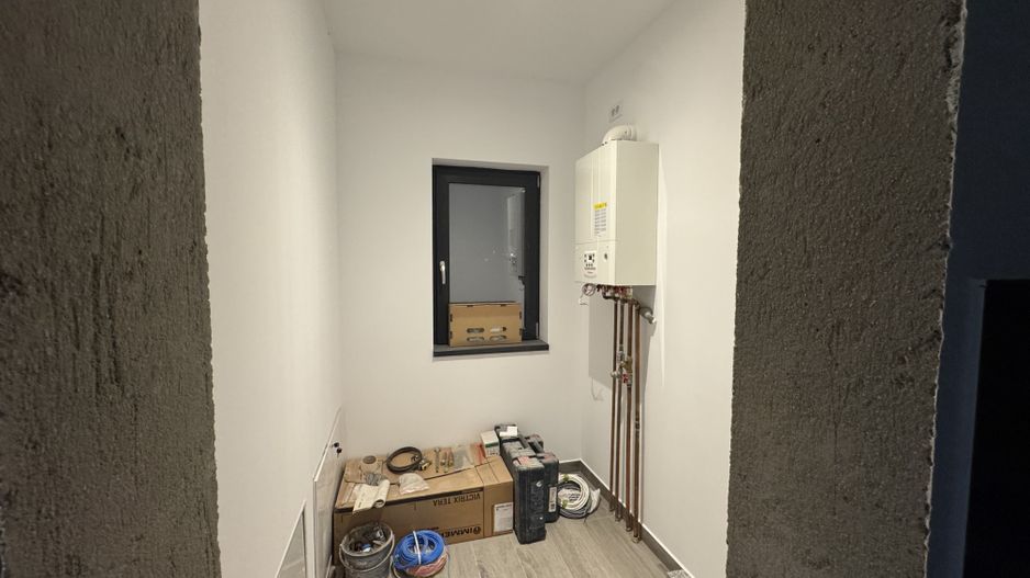 Sacalaz individuala P+E,Terasa,balcon,2 bai,5 camere,2 F.s - Poză 11