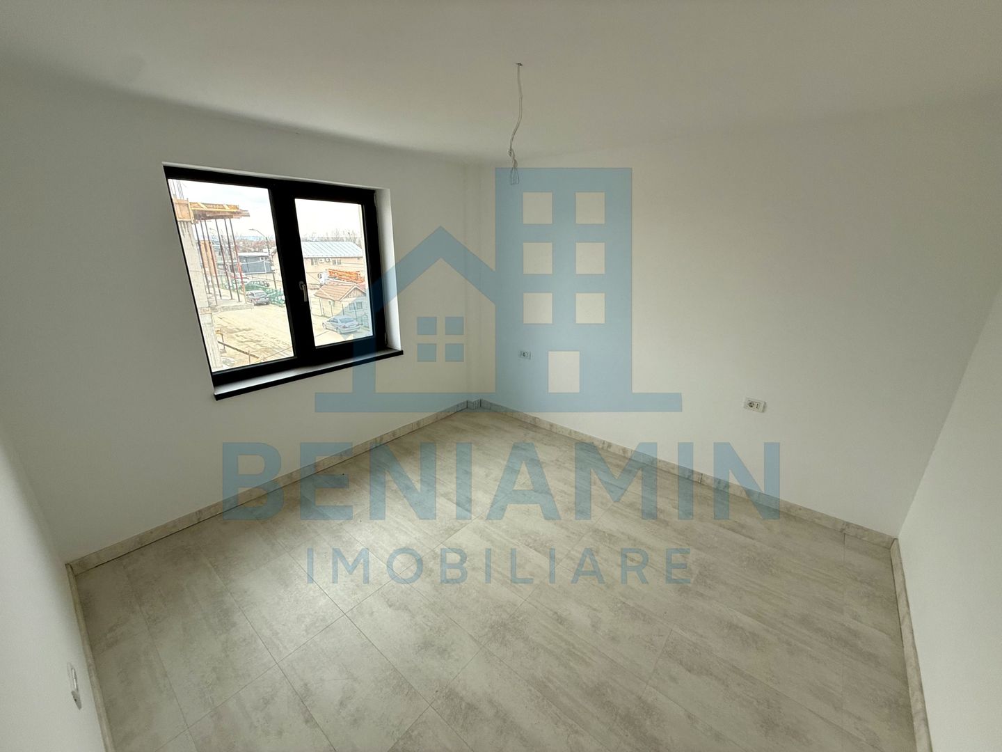 2 camere etaj 2 - 57mp - bloc nou - parcare - Ford -centrala - Poză 4