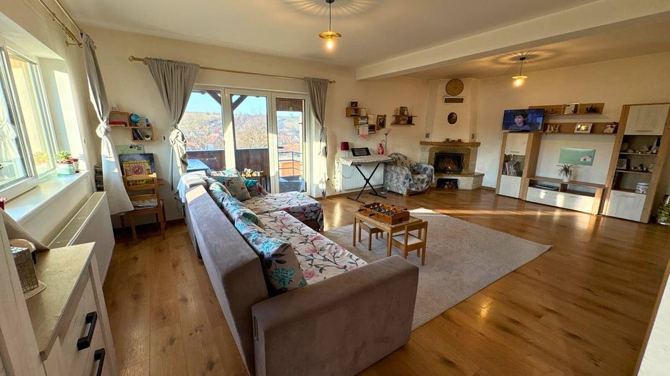 Casa cu 4 camere 123 M² utili + 500 M² teren Sfantu Gheorghe - Poză 3