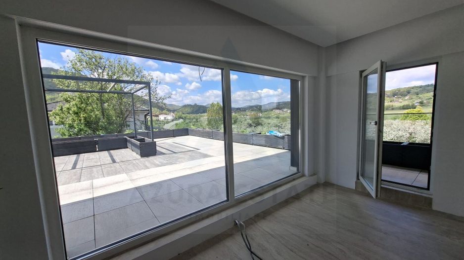 Casă moderna 229 mp utili garaj  piscina terasa balcon Cisnadioara - Poză 9