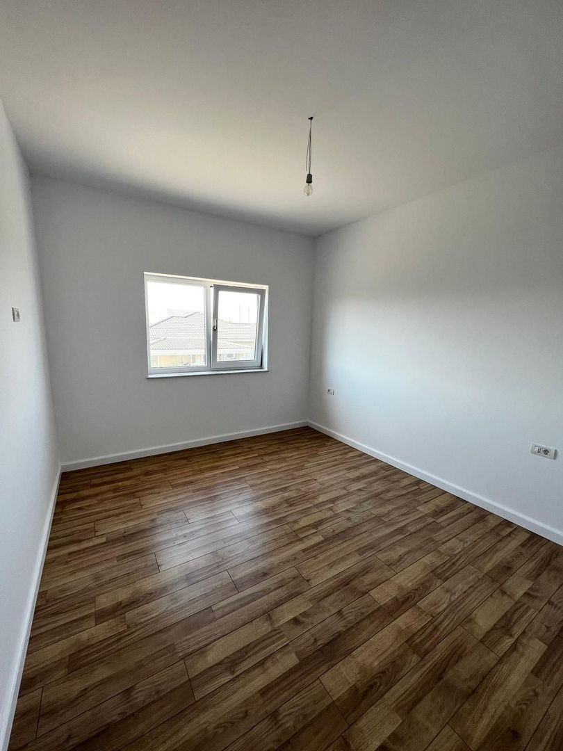 Duplex Lux, 4 dormitoare, finisaje premium. Ghiroda. - Poză 8