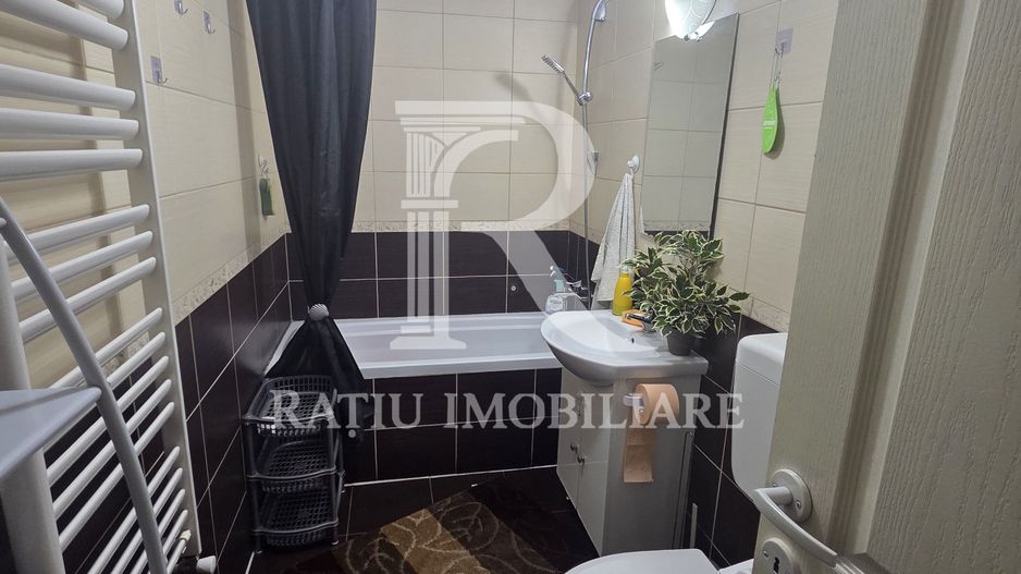 Apartament la casa cu 4 camere | Iosia | Oradea - Poză 3