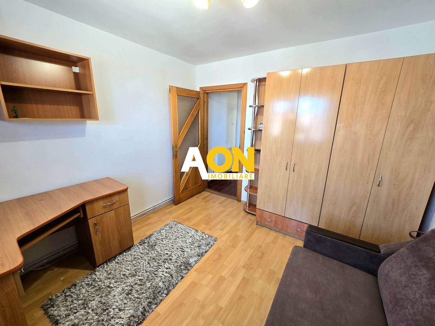 Apartament cu 2 Camere, Bloc cu Lift, Loc de Parcare, Zona Cetate - Poză 6