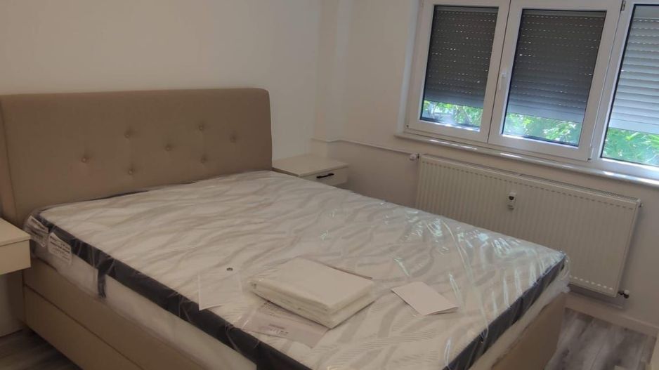 Apartament cu doua camere decomandat,  strada Turda - Poză 8