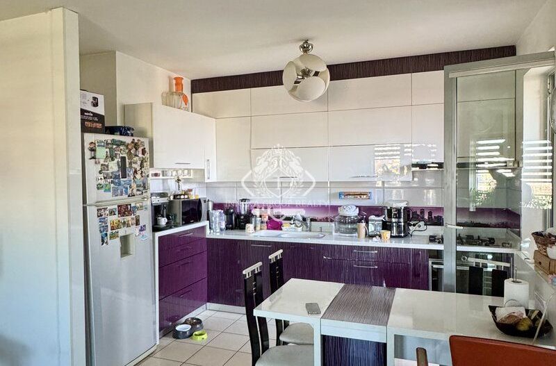 Apartament 3 camere decomandat de vanzare | Asmita Gardens | Vacaresti - Poză 2