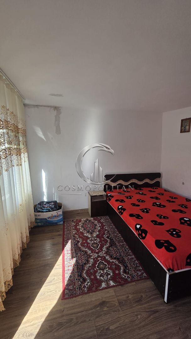 Casa si teren 375mp in zona Mihai Viteazul ~ 4 camere ~ Pret: 55.000€ - Poză 2