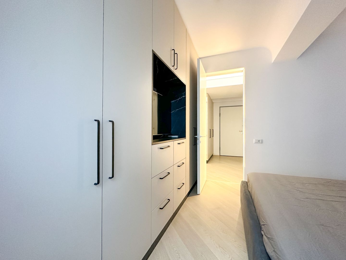 Apartament 3 camere I Cortina North I Parcare subterană - Poză 14