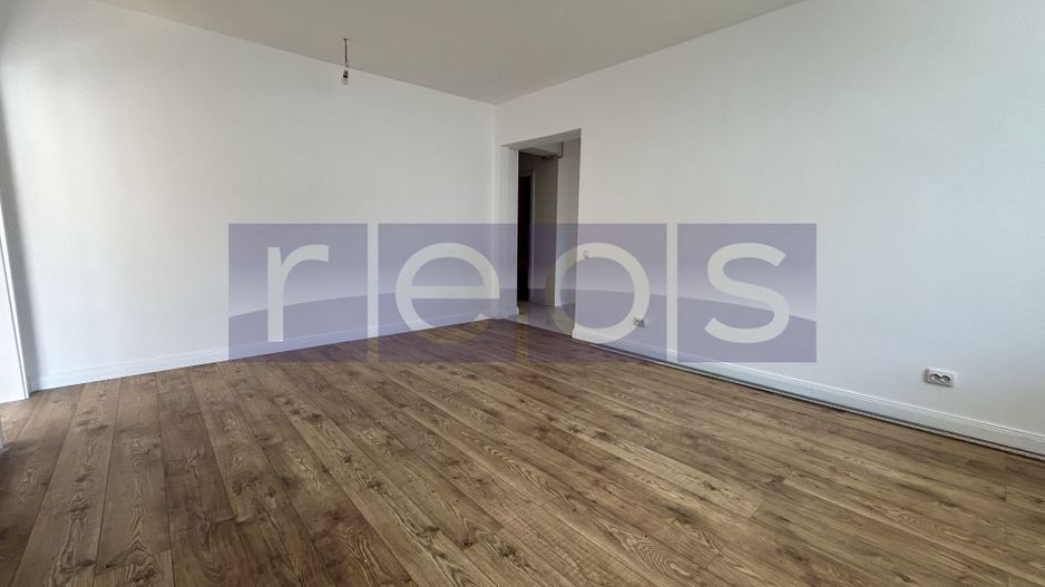 VANZARE APARTAMENT 3 CAMERE + CURTE 150 MP | ZONA ANDRONACHE | RENOVAT - Poză 5