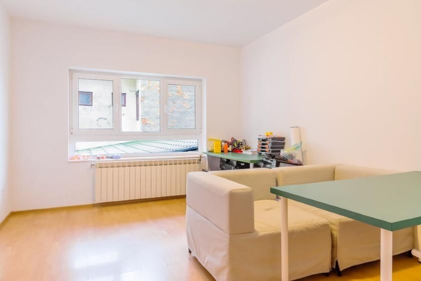 Vilă 15 camere | Piața Victoriei | Ideală clinică, after-school, birouri | Garaj - Poză 2