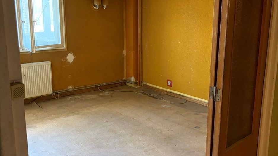 Apartament 4 camere centrala proprie necesita renovare Lujerului - Poză 4