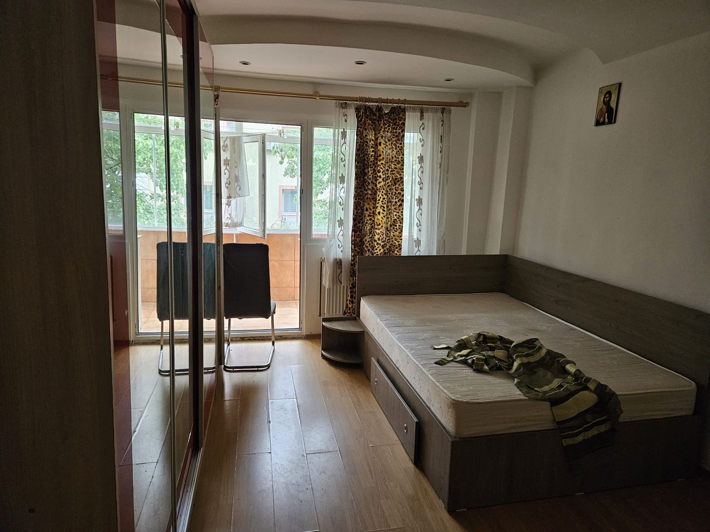 Inchiriere apartament 2 camere, Gavana zona Piata, stradal - Poză 11