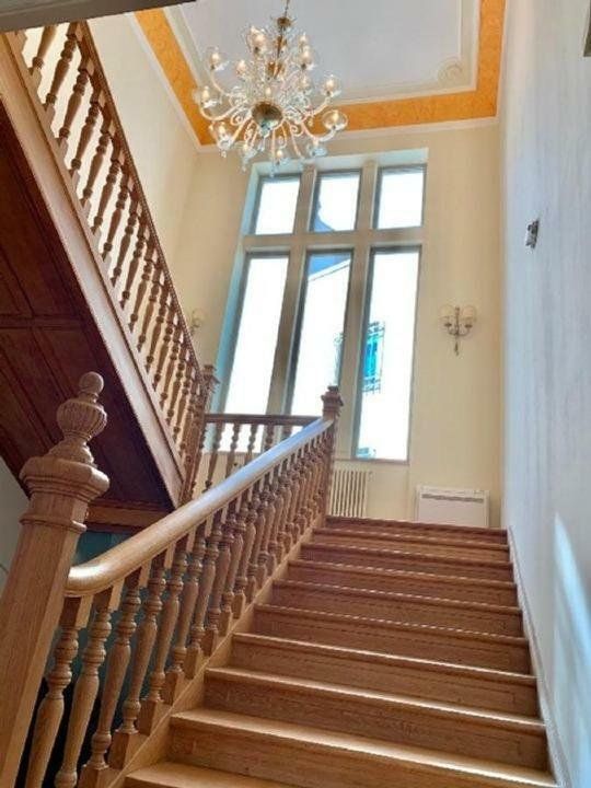 Vila cu 21 camere la Km. zero -Birouri - Poză 13