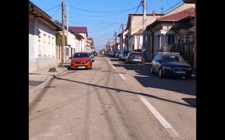 Casa cu personalitate in Calomfirescu – spatiu, liniste si teren gener - Poză 38