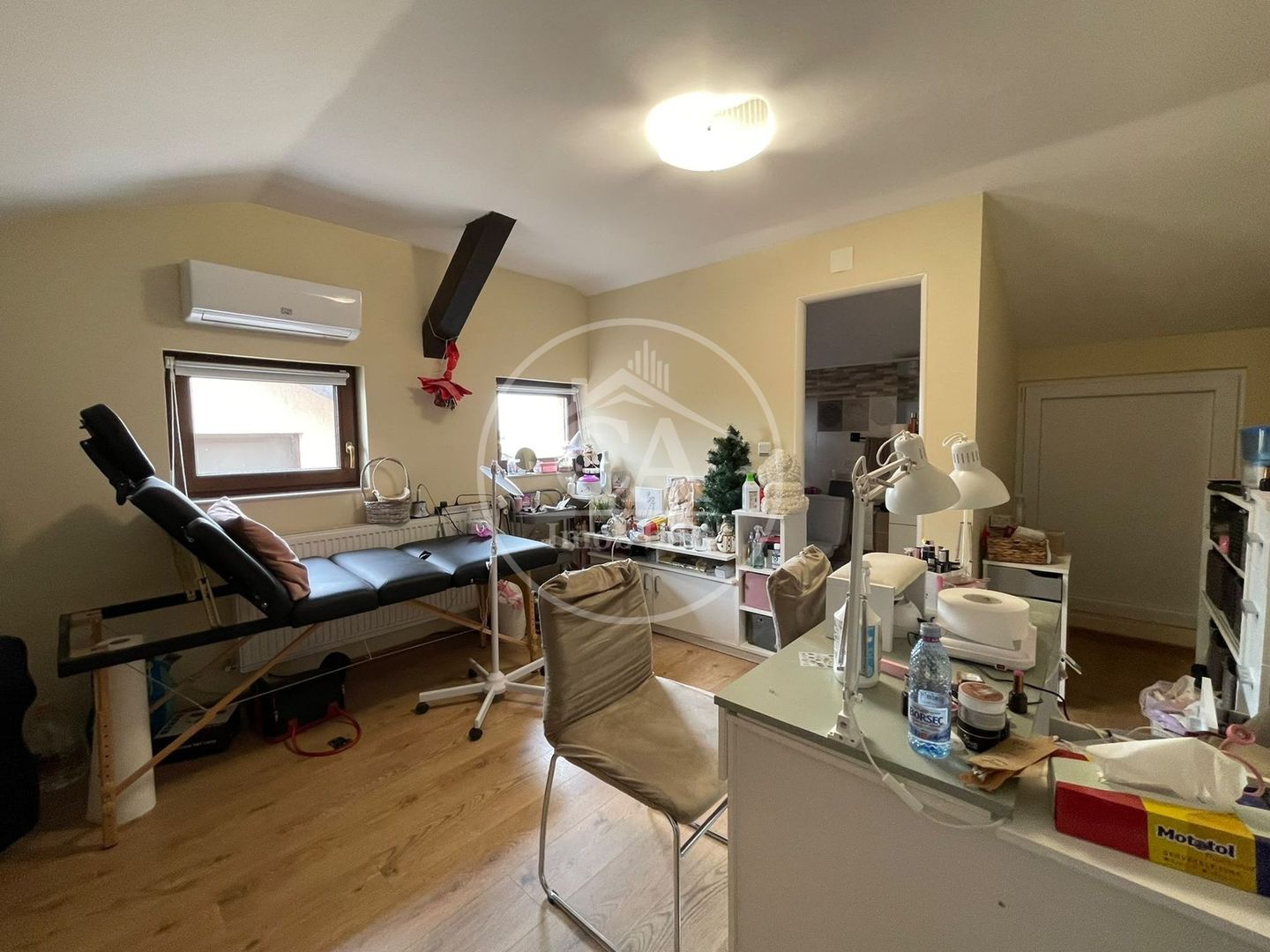 Casa de vanzare cu 3 camere tip duplex in zona Rogerius Oradea - Poză 8
