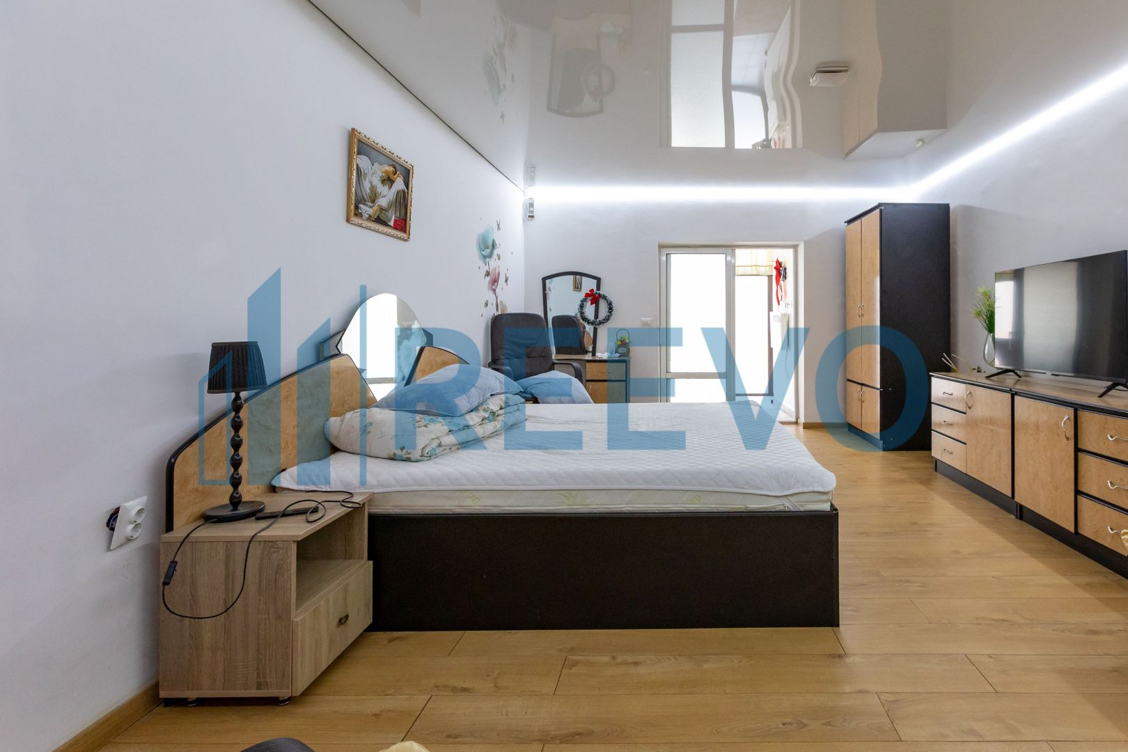 Clădire și teren de investiție, central Roman - Poză 20