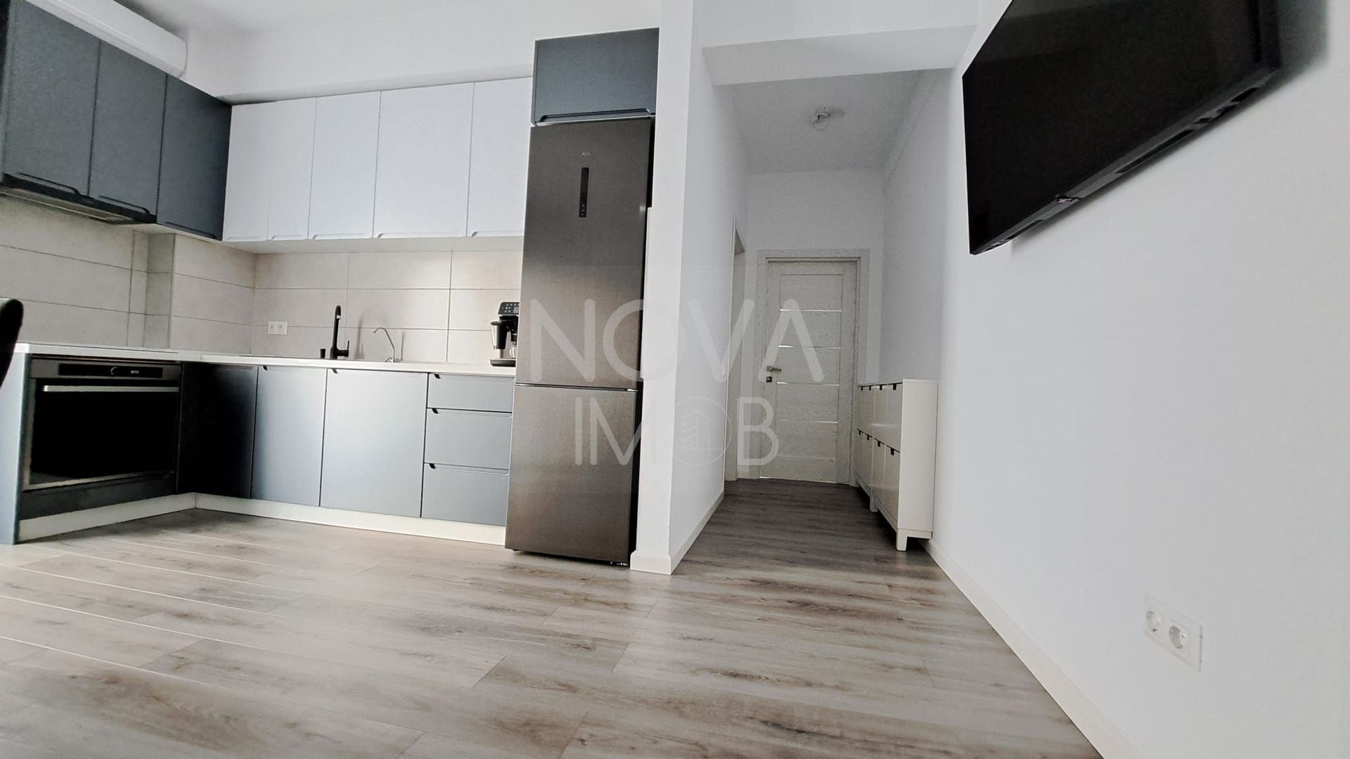 Apartament 3 camere,  boxa - parcare subterana - COMISION 0 - Poză 4