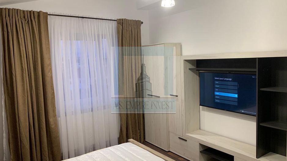 De vanzare apartament 3 camere/ zona Tractorul - Poză 5