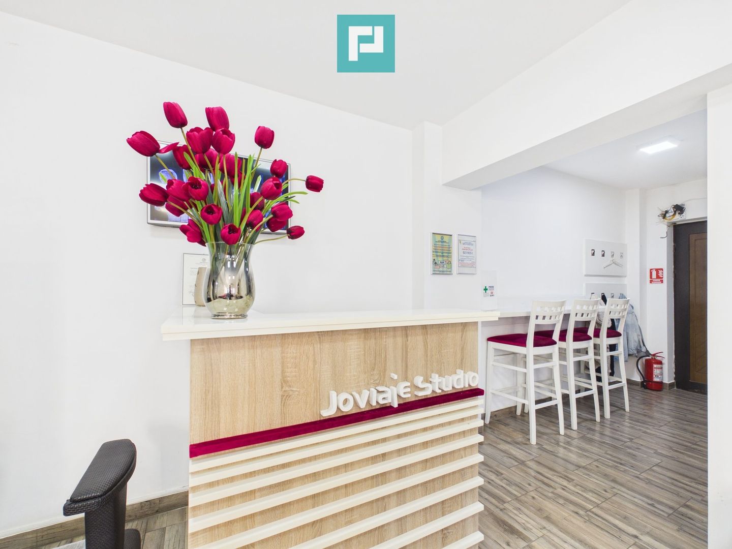 Spațiu Manichiură în salon - Poză 3