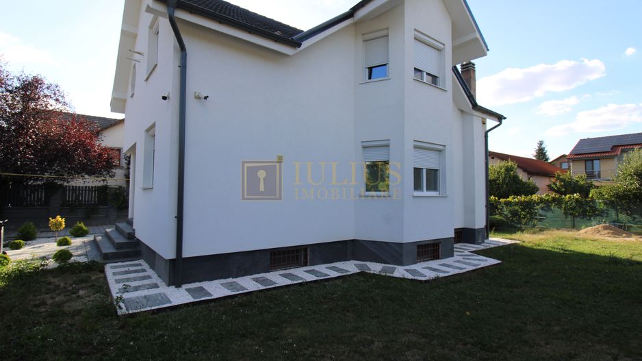 Casa in Blascovici, 5 camere + 3 bai, centrala proprie - Poză 36