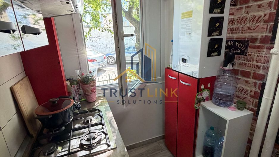 Apartament 2 camere renovat mobilat Salaj Aleea Bacau - Poză 8